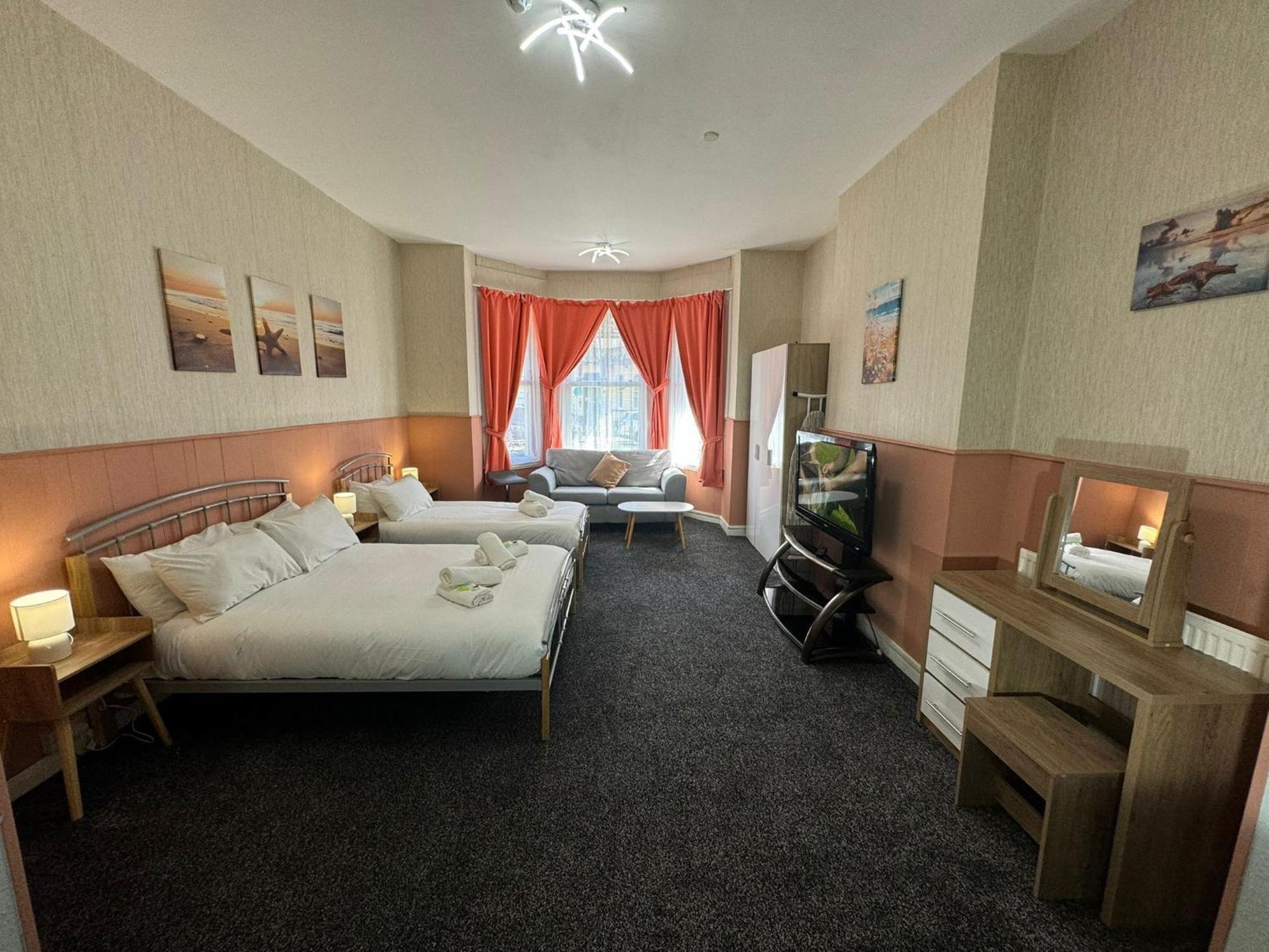 The Paradise Guest House Great Yarmouth Room photo